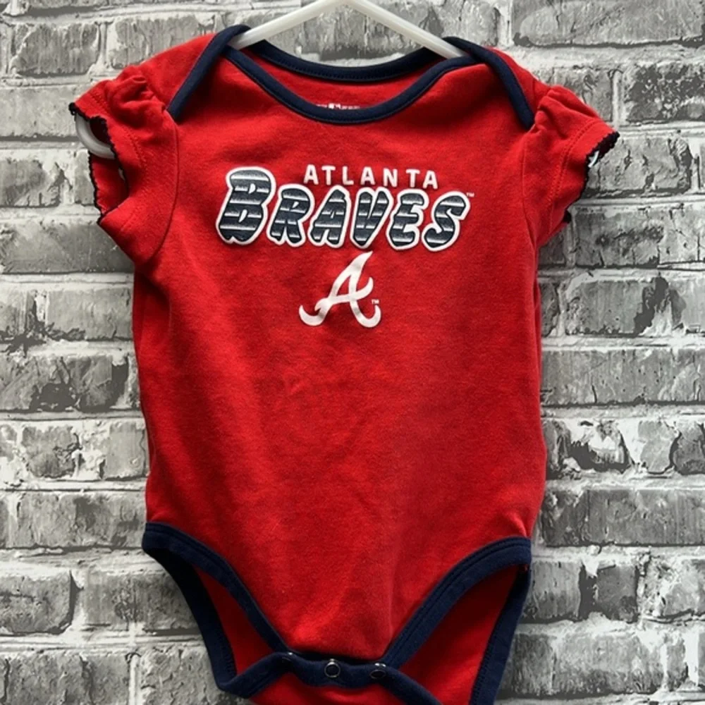 Atlanta Braves onesies‎